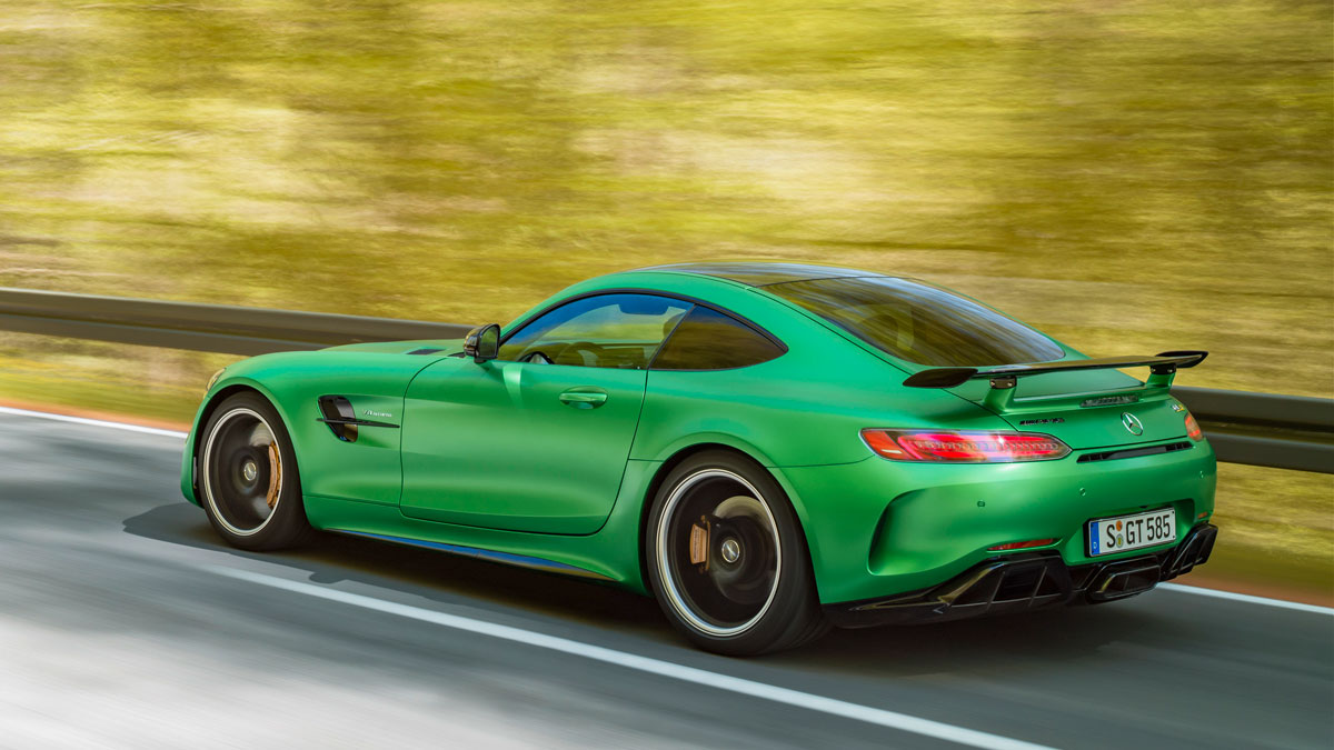 2018-mercedes-amg-gt-r-2-3