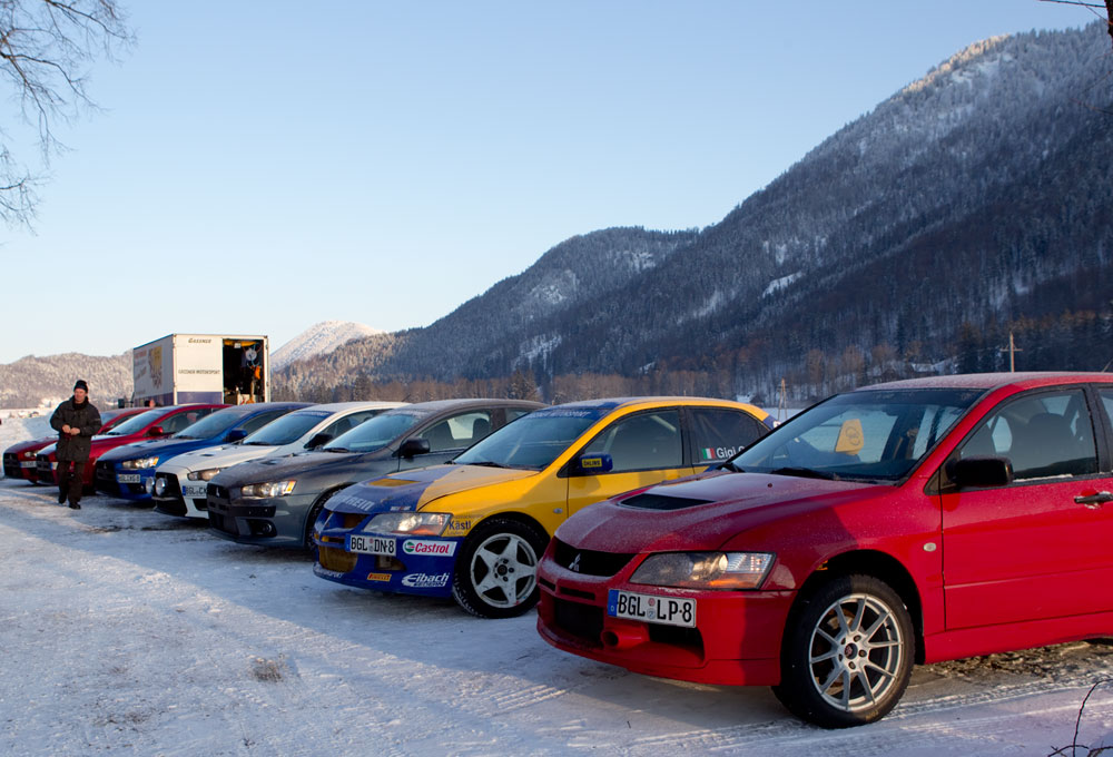 Drop skiferien og tag med på Sne-kørekursus i Alperne